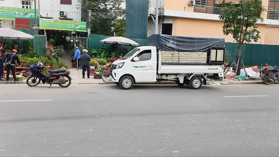 xe-tai-1-25-tan-cho-duoc-gi-giai-phap-van-chuyen-linh-hoat